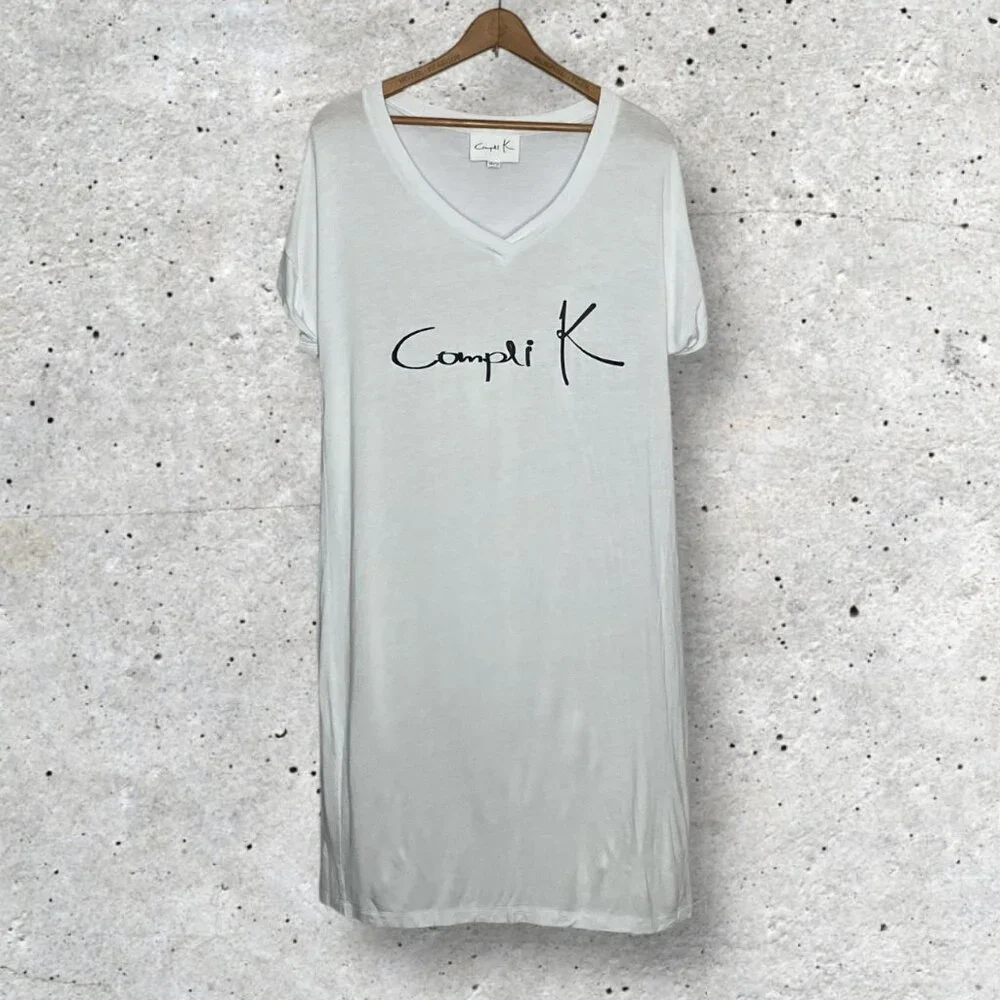 Compli K One Size O/S White V-Neck Logo Soft Knit T-Shirt Love Pullover Dress